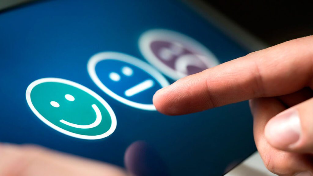 Considere o atendimento e a proximidade