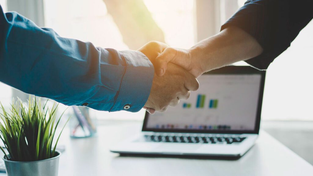 Verifique a transparência e a forma de trabalho